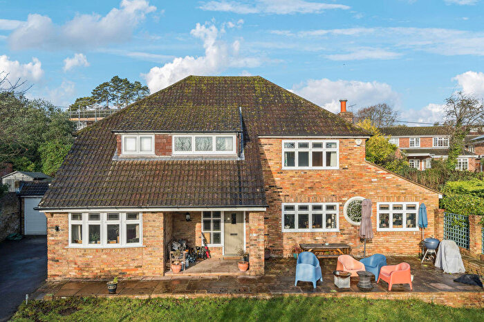 4 Bedroom Detached House For Sale In Spinfield Lane, Marlow, SL7