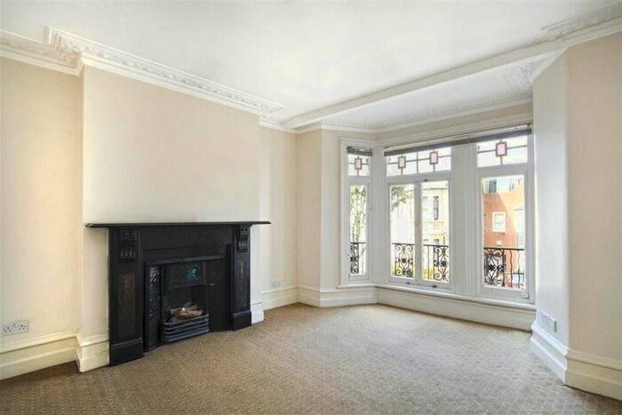 2 Bedroom Flat To Rent In Norroy Road, London, SW15