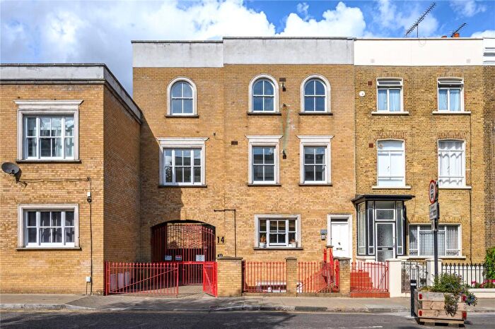 2 Bedroom Apartment To Rent In Englefield Road, Islington, Canonbury, London, N1