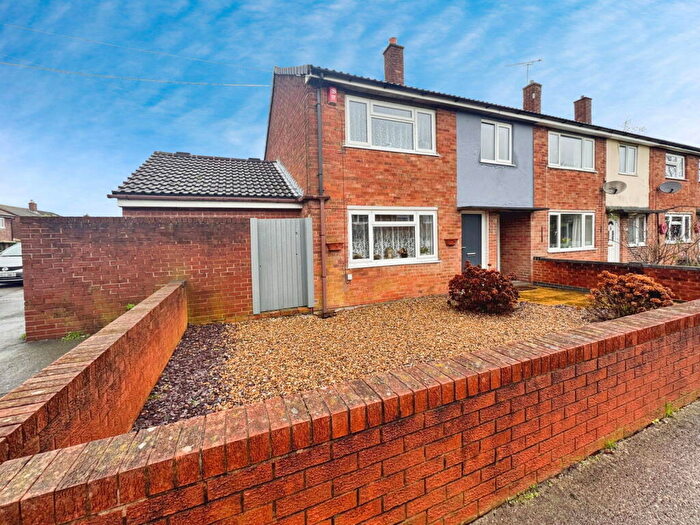 3 Bedroom End Of Terrace House For Sale In Wellwood Road, Newhall, DE11