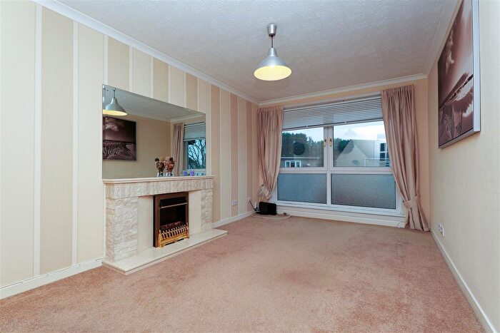 2 Bedroom Flat For Sale In Kirkinner Road, Mount Vernon, Glasgow, G32