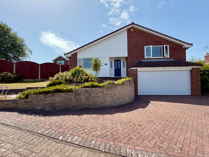 4 Bedroom Detached House For Sale In Troutbeck Crescent, Bramcote, NG9