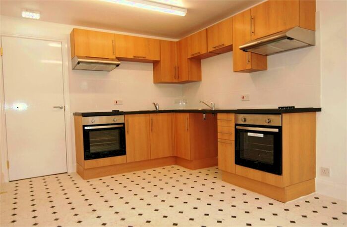 1 Bedroom Property To Rent In Felixstowe Road, Kensal Green, NW10