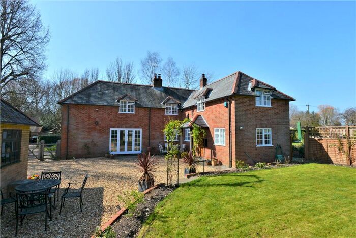 4 Bedroom Detached House For Sale In West Park Lane, Damerham, Fordingbridge, Hampshire, SP6
