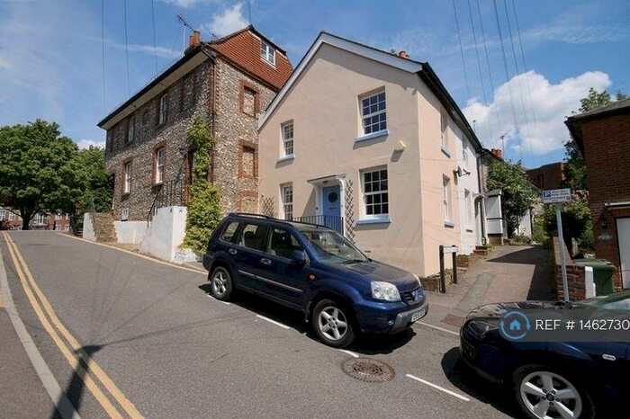 1 Bedroom Semi-Detached House To Rent In Gravel Hill, Leatherhead, KT22