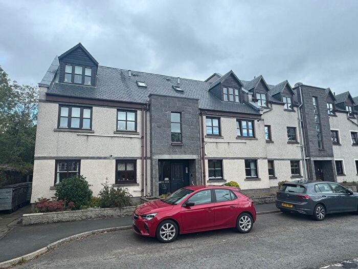 3 Bedroom Flat To Rent In Drovers Way, Innerleithen, EH44