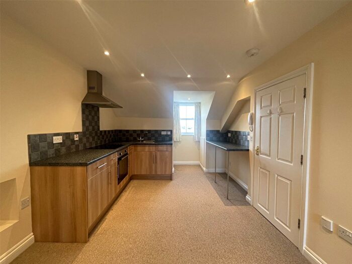 1 Bedroom Flat To Rent In Ebberley Lawn, Barnstaple, North Devon, EX32