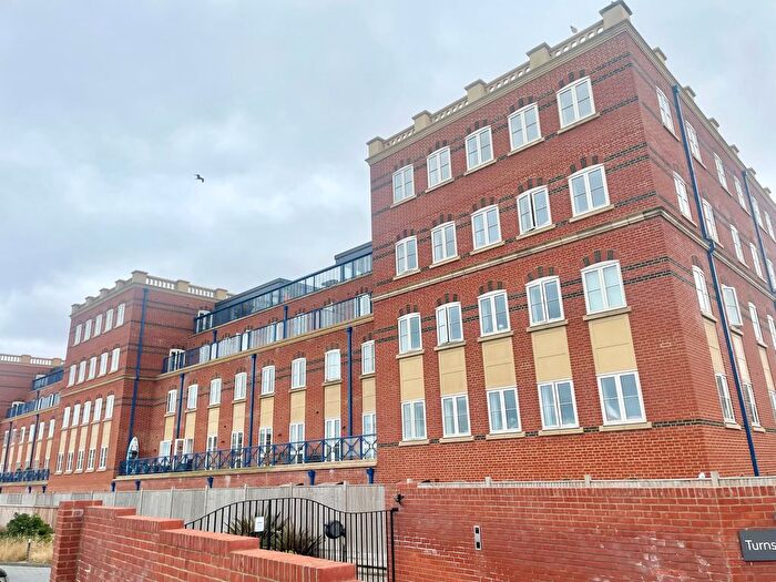 2 Bedroom Flat To Rent In Elizabeth Court, Margate, CT9