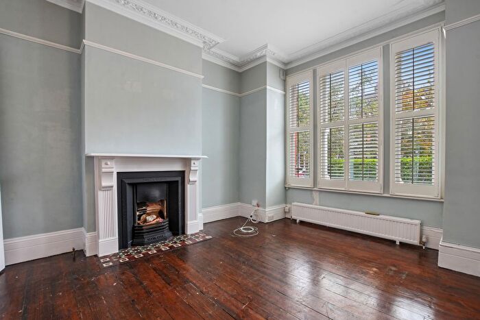 4 Bedroom Terraced House To Rent In Dresden Road, Whitehall Park, N19