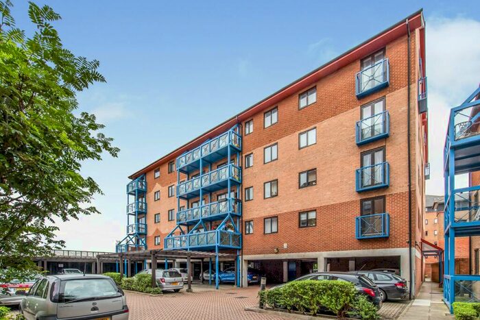 2 Bedroom Apartment To Rent In West Street, Gravesend, DA11