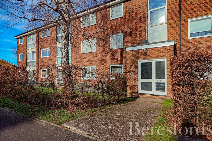 2 Bedroom Apartment For Sale In Elderberry Gardens, Witham, CM8
