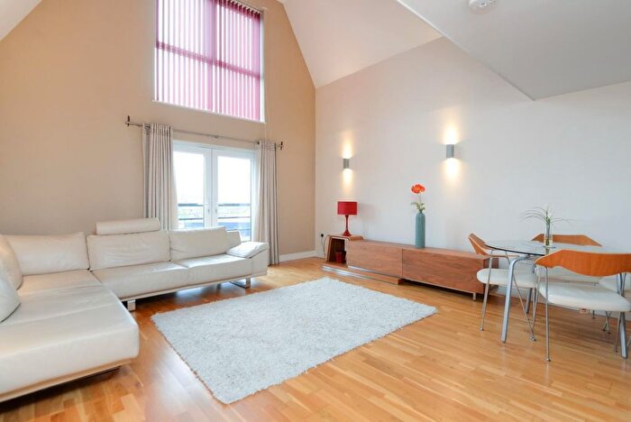 2 Bedroom Flat For Sale In Scotney Gardens, St. Peters Street, Maidstone, ME16