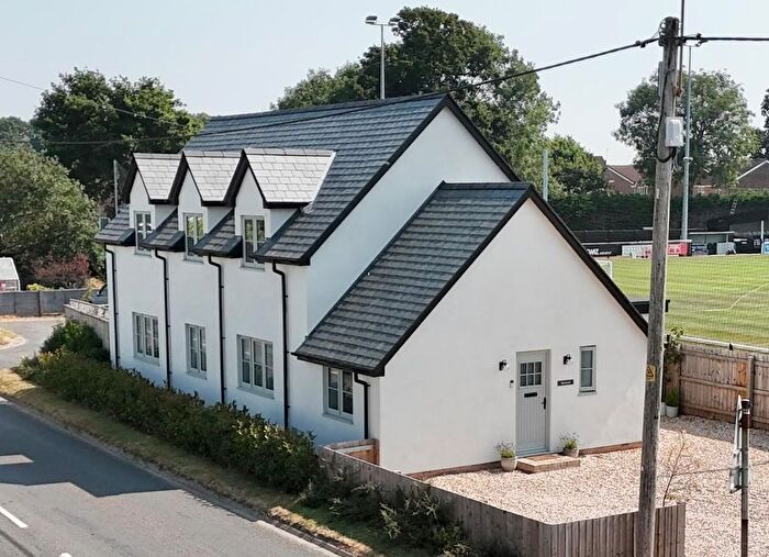3 Bedroom Detached House For Sale In Silver Street, Willand, Cullompton, EX15