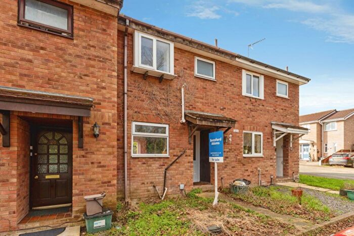 2 Bedroom Terraced House For Sale In Browning Close, Chester, Cheshire, CH1