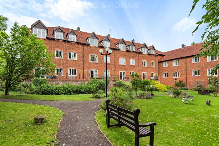 1 Bedroom Retirement Property To Rent In Belmont Road, Leatherhead, KT22