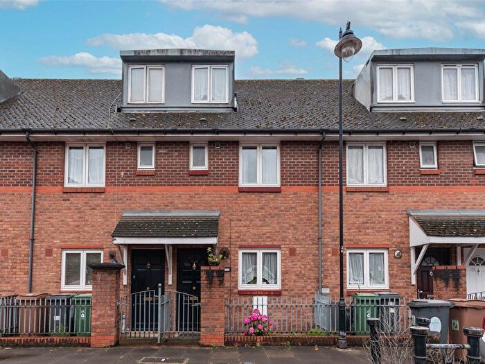 4 Bedroom Terraced House To Rent In Ching Way, London, E4