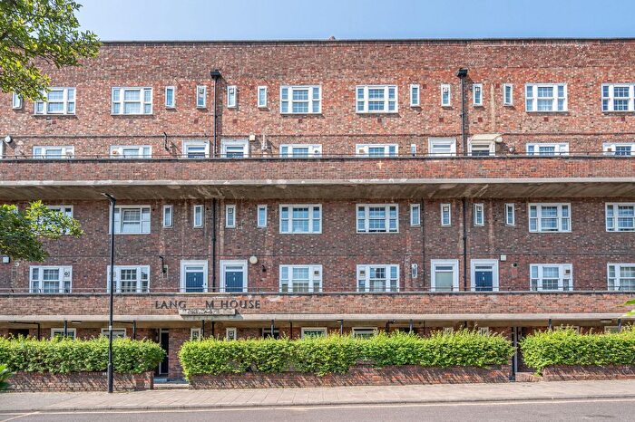 1 Bedroom Flat For Sale In Worsopp Drive, Clapham, London, SW4