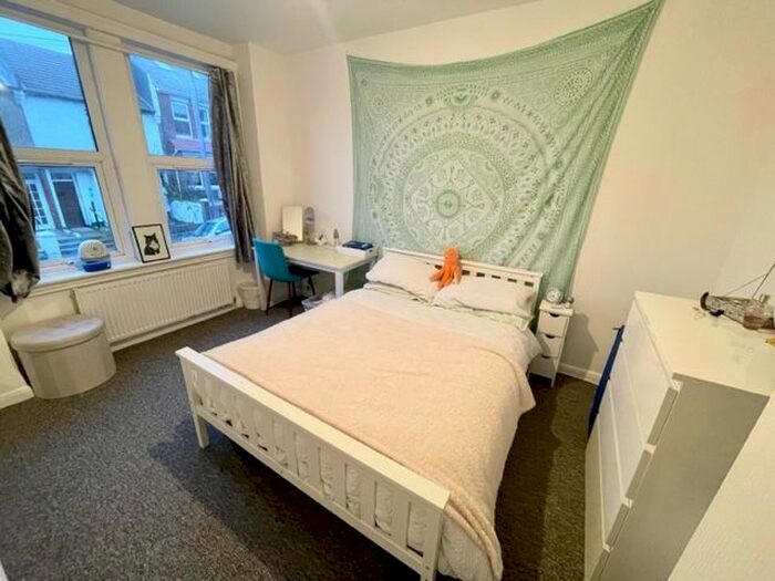 3 Bedroom Property To Rent In Bear Road, Brighton, BN2