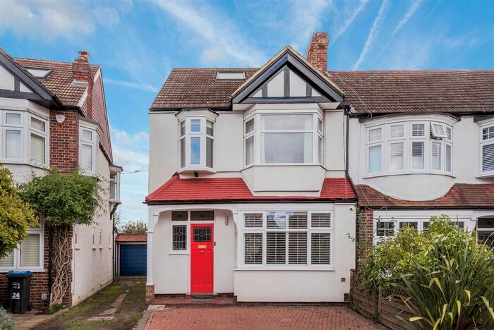 4 Bedroom End Terrace House For Sale In Southway, Raynes Park, SW20