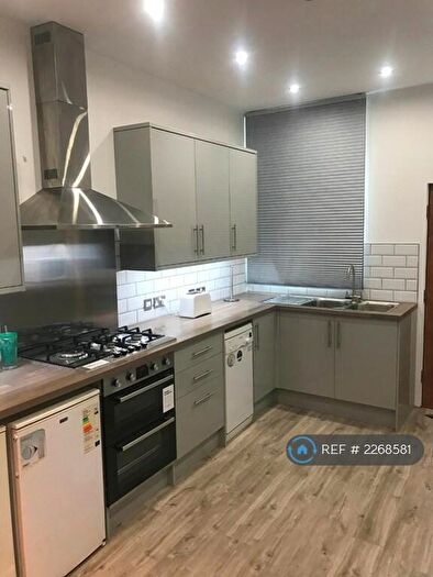 9 Bedroom Terraced House To Rent In Ridge Terrace Hyde Park, Leeds, LS6