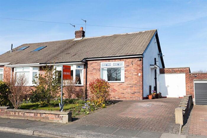 2 Bedroom Semi-Detached Bungalow For Sale In Grenville Drive, Gosforth, Newcastle Upon Tyne, NE3