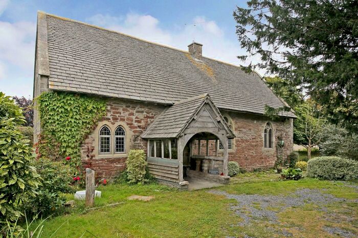 3 Bedroom Detached House For Sale In Willersley, Hereford, HR3