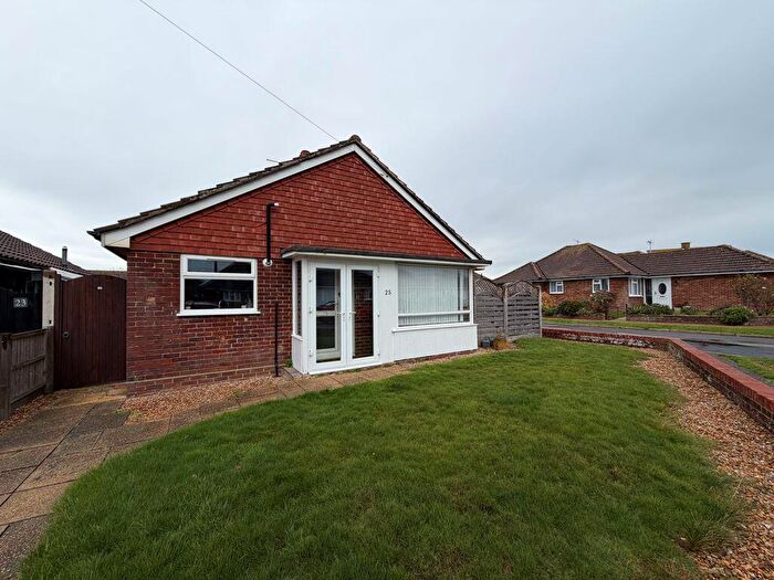 2 Bedroom Detached Bungalow To Rent In Lane End Road, Bognor Regis, PO22
