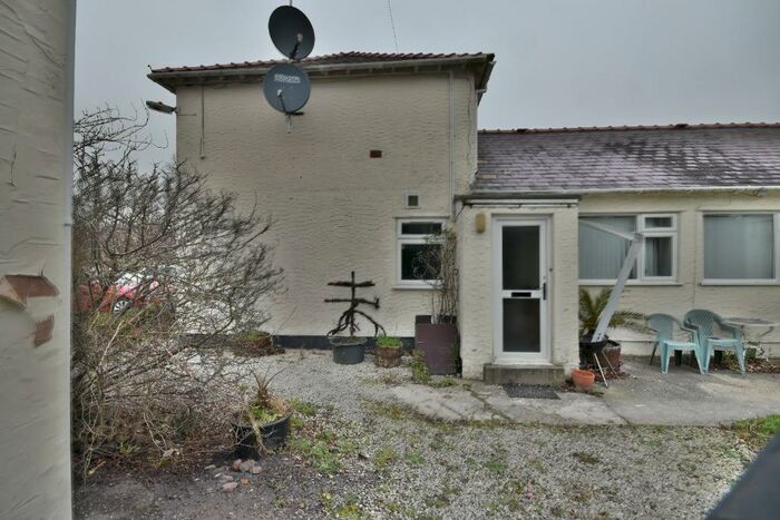 1 Bedroom Flat To Rent In Woodland Court, Flint, CH6