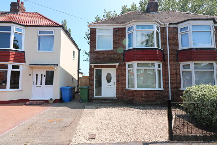 3 Bedroom Semi-Detached House To Rent In Buttfield Road, HU13