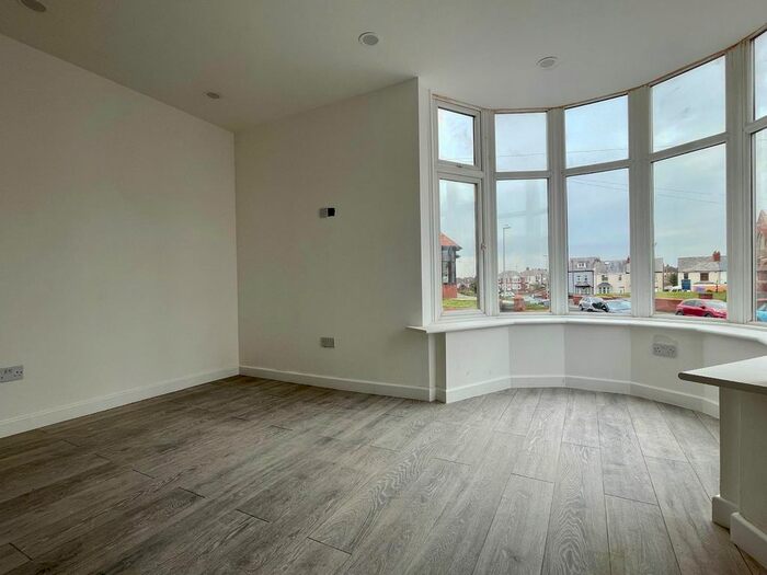 2 Bedroom Flat To Rent In Cavendish Road, Bispham, Blackpool, FY2