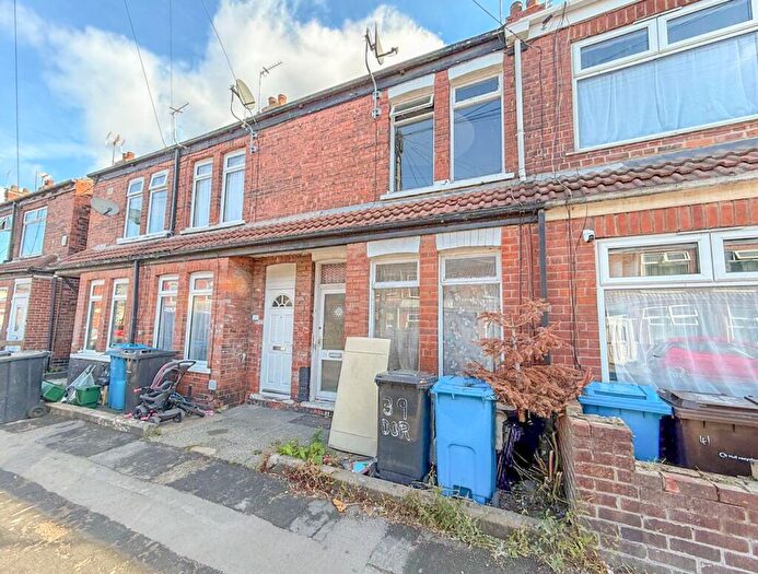 2 Bedroom End Of Terrace House For Sale In Dorset Street, Hull, HU4