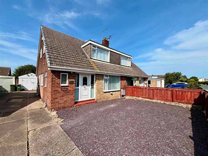 3 Bedroom Semi Detached House For Sale In Hooks Lane, Thorngumbald, Hull, HU12