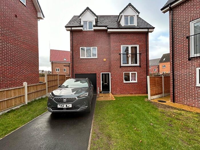 4 Bedroom House To Rent In Leatham Avenue, Rotherham, ., S61