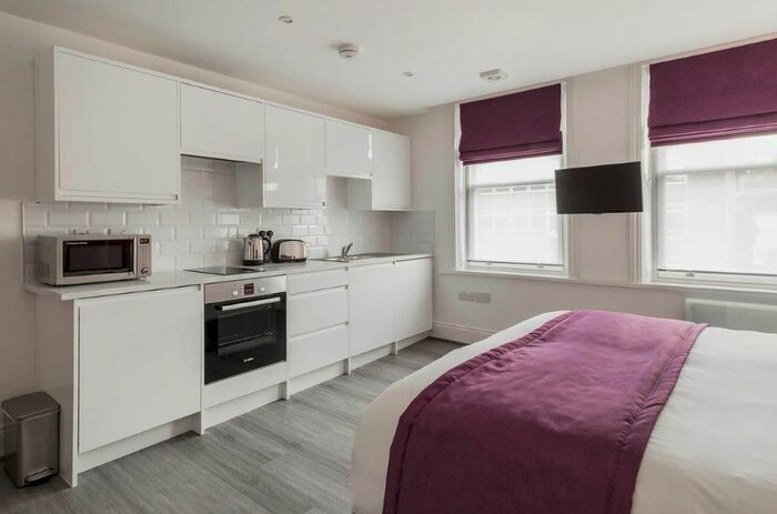 Studio To Rent In Finchley Road, London, NW3