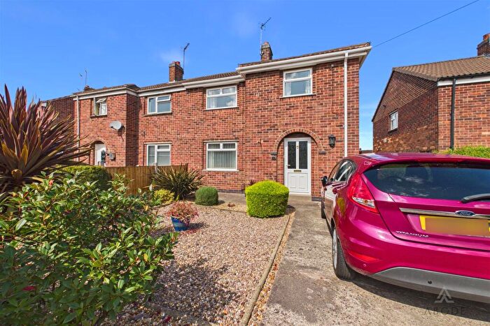 3 Bedroom Semi Detached House For Sale In Bosworth Road, Castle Donington, DE74