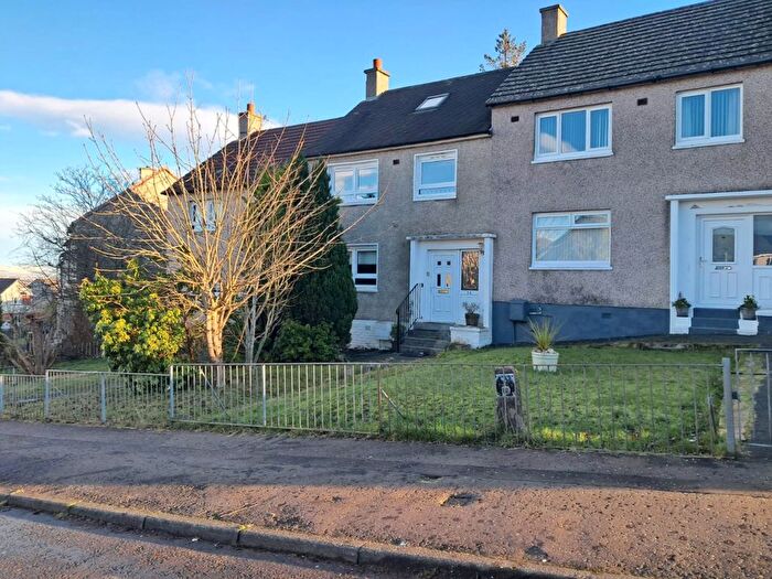 3 Bedroom Semi-Detached House To Rent In Tobermory Road, Glasgow, G73