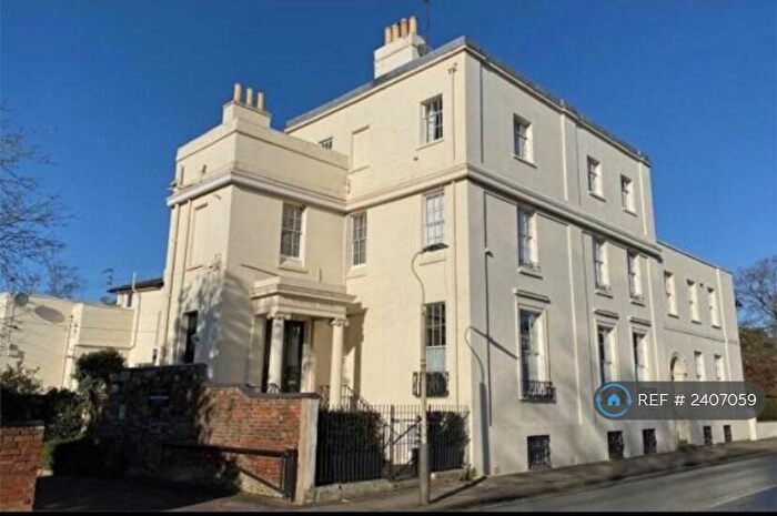 2 Bedroom Flat To Rent In Park Place, Cheltenham, GL50
