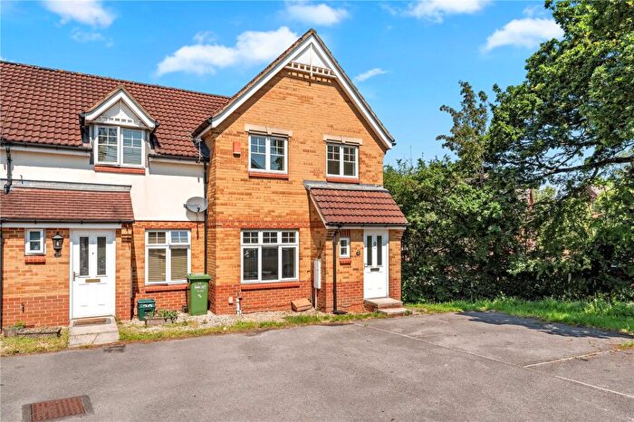 3 Bedroom End Of Terrace House To Rent In Tunbridge Way, Emersons Green, Bristol, Gloucestershire, BS16