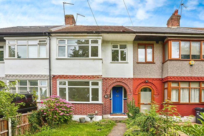 3 Bedroom Terraced House To Rent In Millbrook Road, London, N9