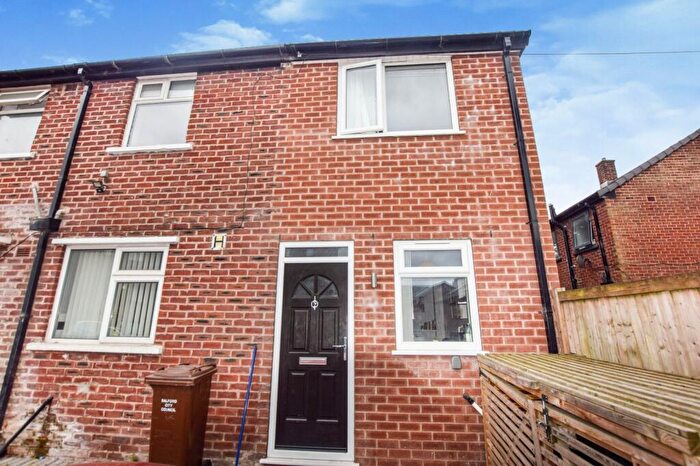 1 Bedroom Semi-Detached House To Rent In Aylesbury Close Annexe, Salford, M5