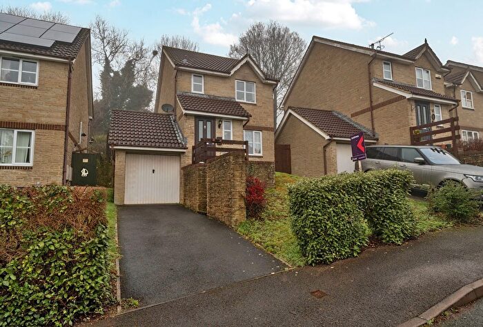 3 Bedroom Detached House For Sale In Swifts Hill View, Stroud, Gloucestershire, GL5