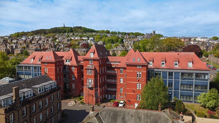 3 Bedroom Flat For Sale In Scrimgeour Place, Dundee, DD3