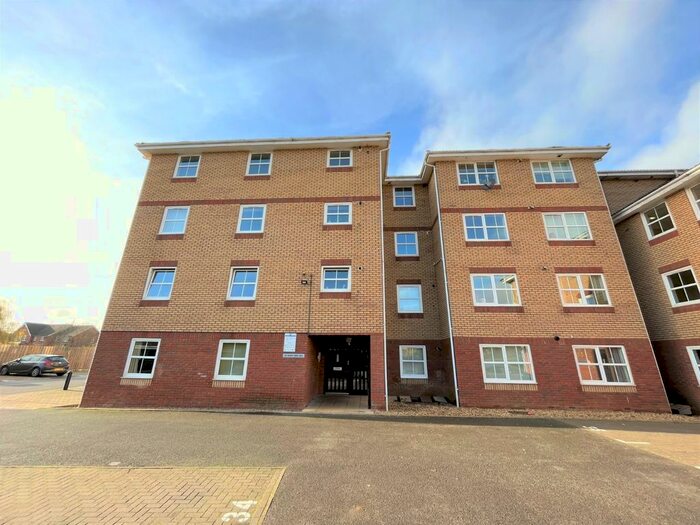1 Bedroom Flat To Rent In Cambridge Court, Henry Bird Way, Northampton, NN4