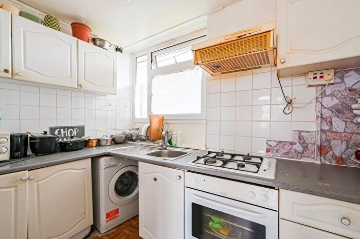 1 Bedroom Flat For Sale In Thoresby Street, Old Street, London, N1