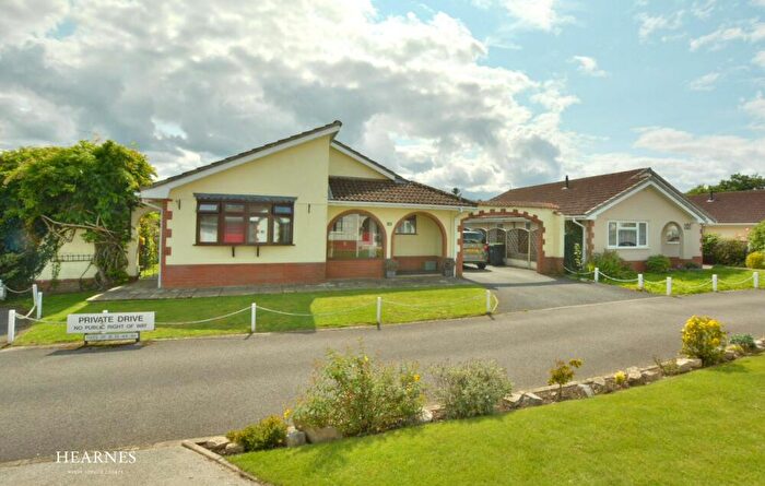 2 Bedroom Detached Bungalow For Sale In Martindale Avenue, Colehill, BH21