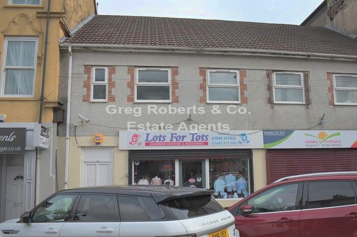 2 Bedroom Flat To Rent In Commercial Street, Tredegar, Blaenau Gwent. NP22