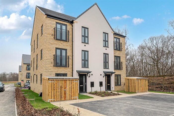 2 Bedroom Semi-Detached House To Rent In Spring Wood Lane, Woodside Vale, Horsforth, LS16