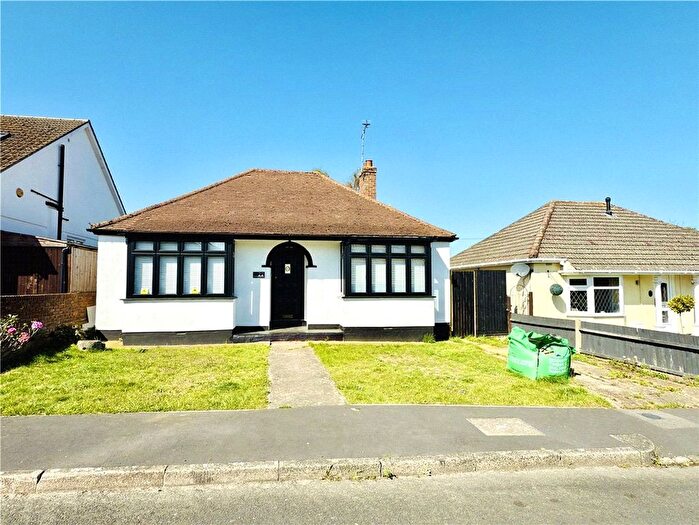 2 Bedroom Bungalow To Rent In Cedar Close, Swanley, Kent, BR8