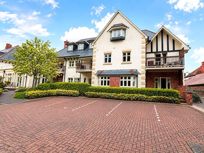 2 Bedroom Flat For Sale In The Parks, Minehead, Somerset, TA24