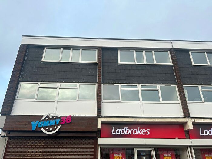 3 Bedroom Flat To Rent In The Hollies, Nottingham, NG16